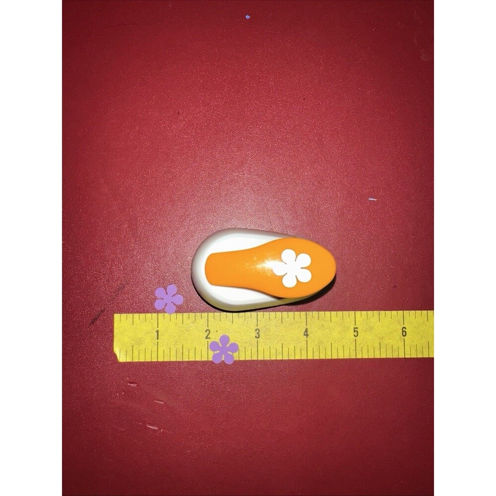 Fiskars Small Lever Paper Punch In The Small Burst Scrapbook Card Making
